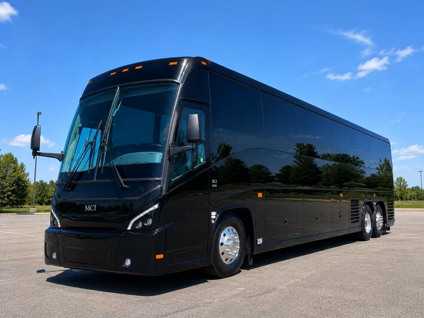 ada accessible field trip buses available for syracuse school groups