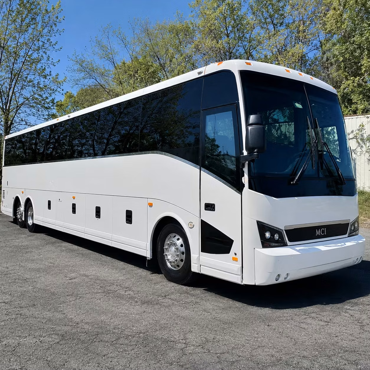 concert bus rentals to lakeview amphitheater and st joseph s health amphitheater at lakeview