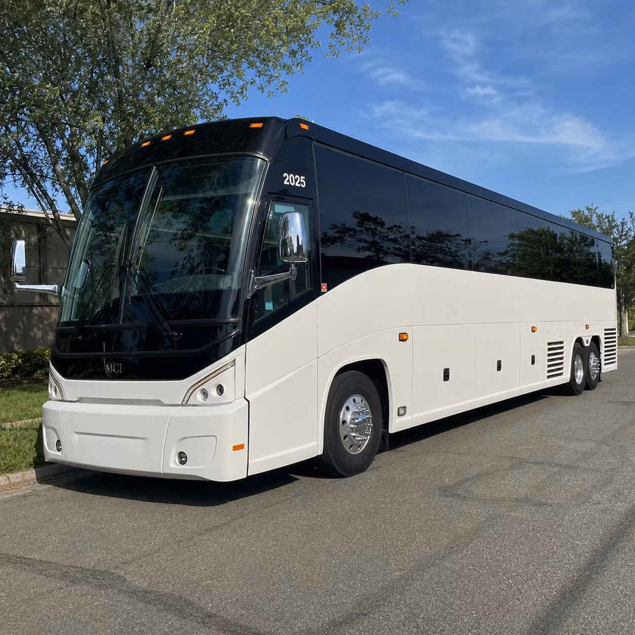 multi day charter bus rentals from syracuse for reunions retreats and group travel
